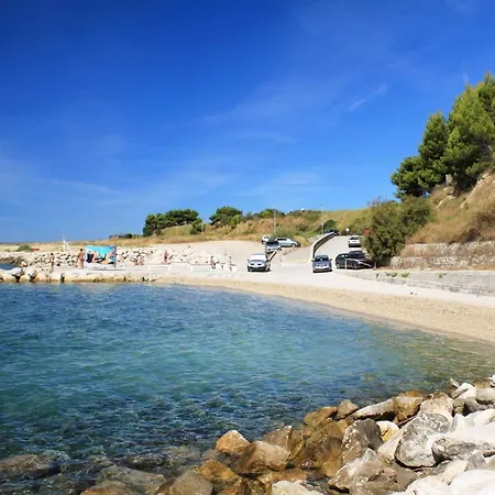 With A Parking Space - 13335 Appartamento Spalato