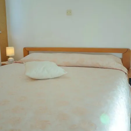 Apartman With A Parking Space - 13335 Split